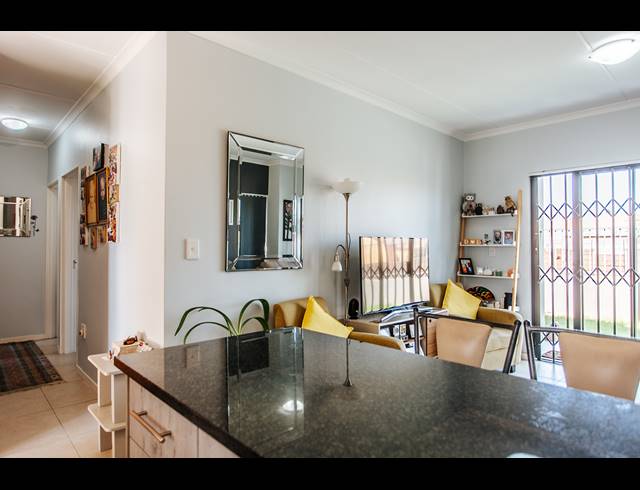 2 BEDROOM APARTMENT FOR SALE IN WINDSOR PARK ESTATE